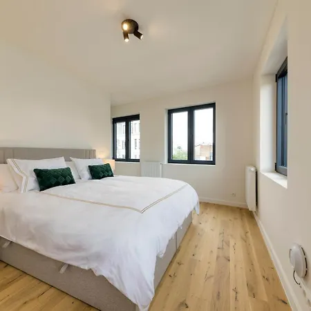 Designer Duplex 3br & Mini Golf